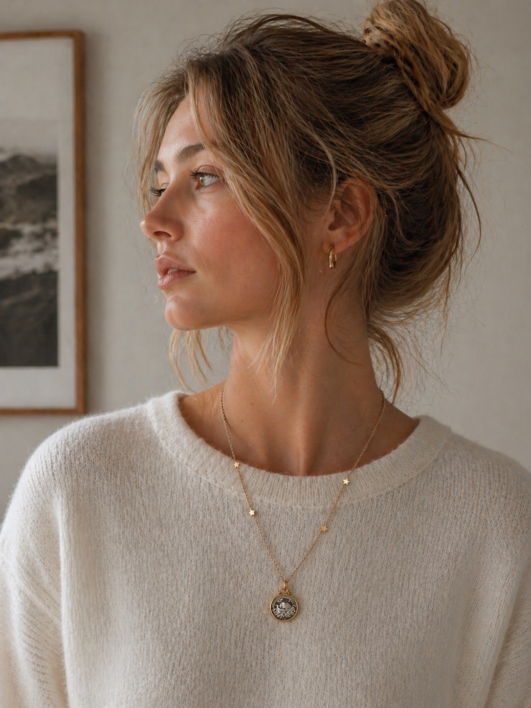 Model wearing the Stars as My Guidance pendant — Noah's Ark in gold